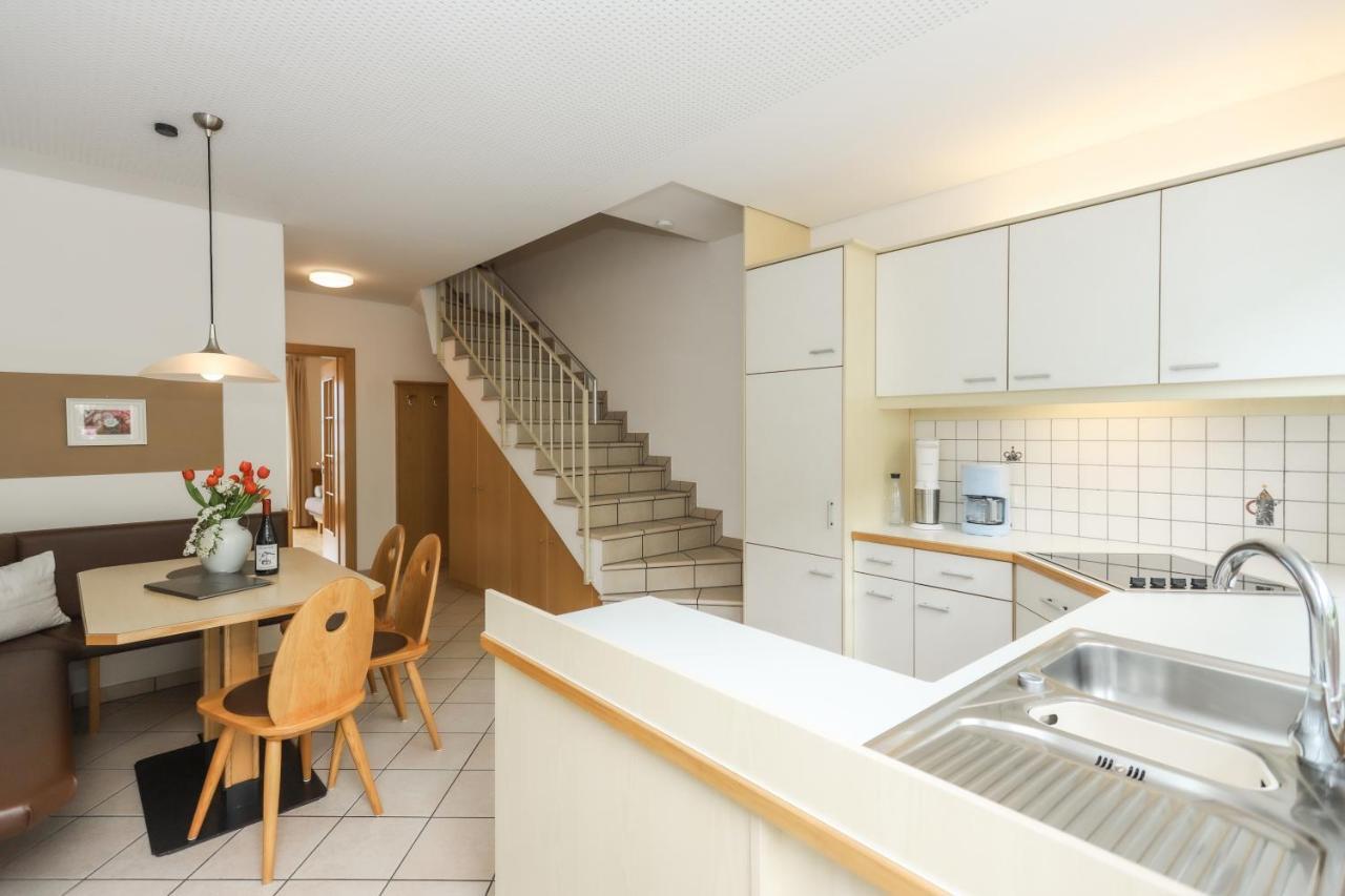 Residence Hof Am Keller Монтаня Екстериор снимка