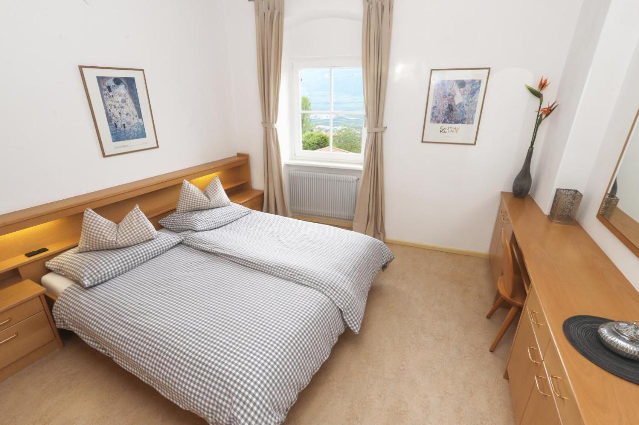 Residence Hof Am Keller Монтаня Екстериор снимка