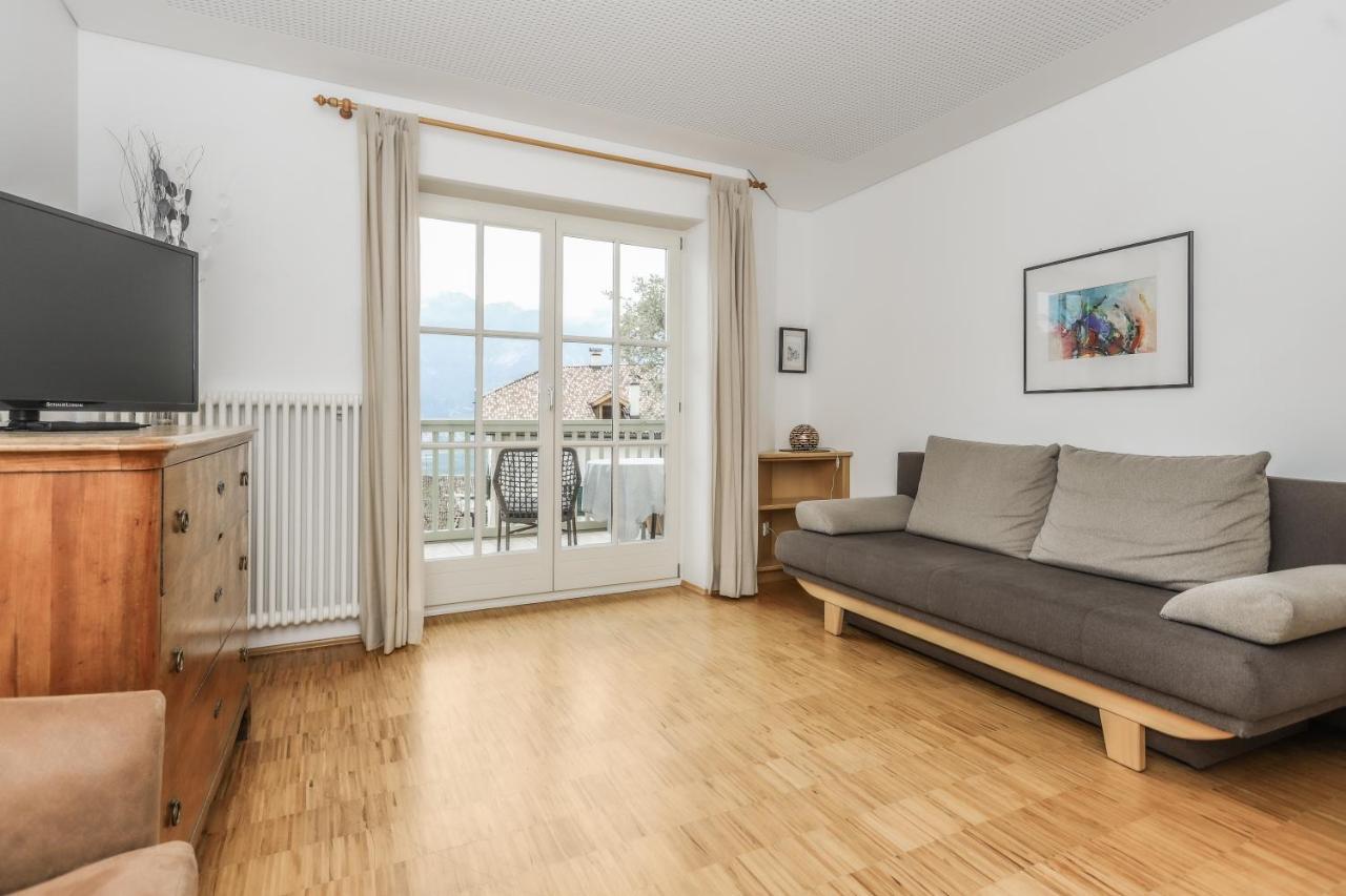 Residence Hof Am Keller Монтаня Екстериор снимка
