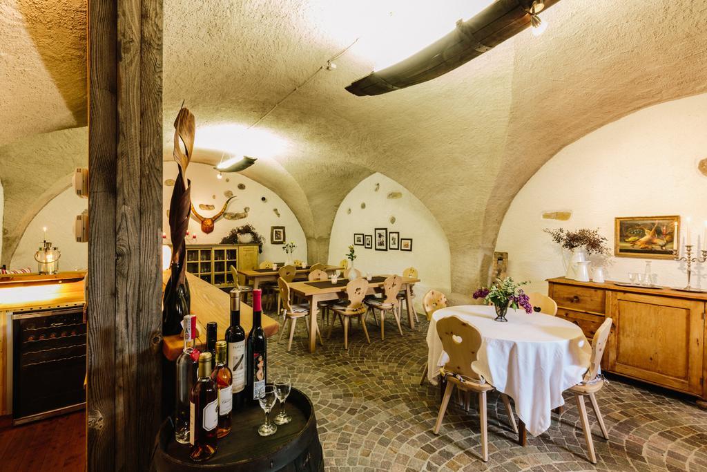 Residence Hof Am Keller Монтаня Екстериор снимка